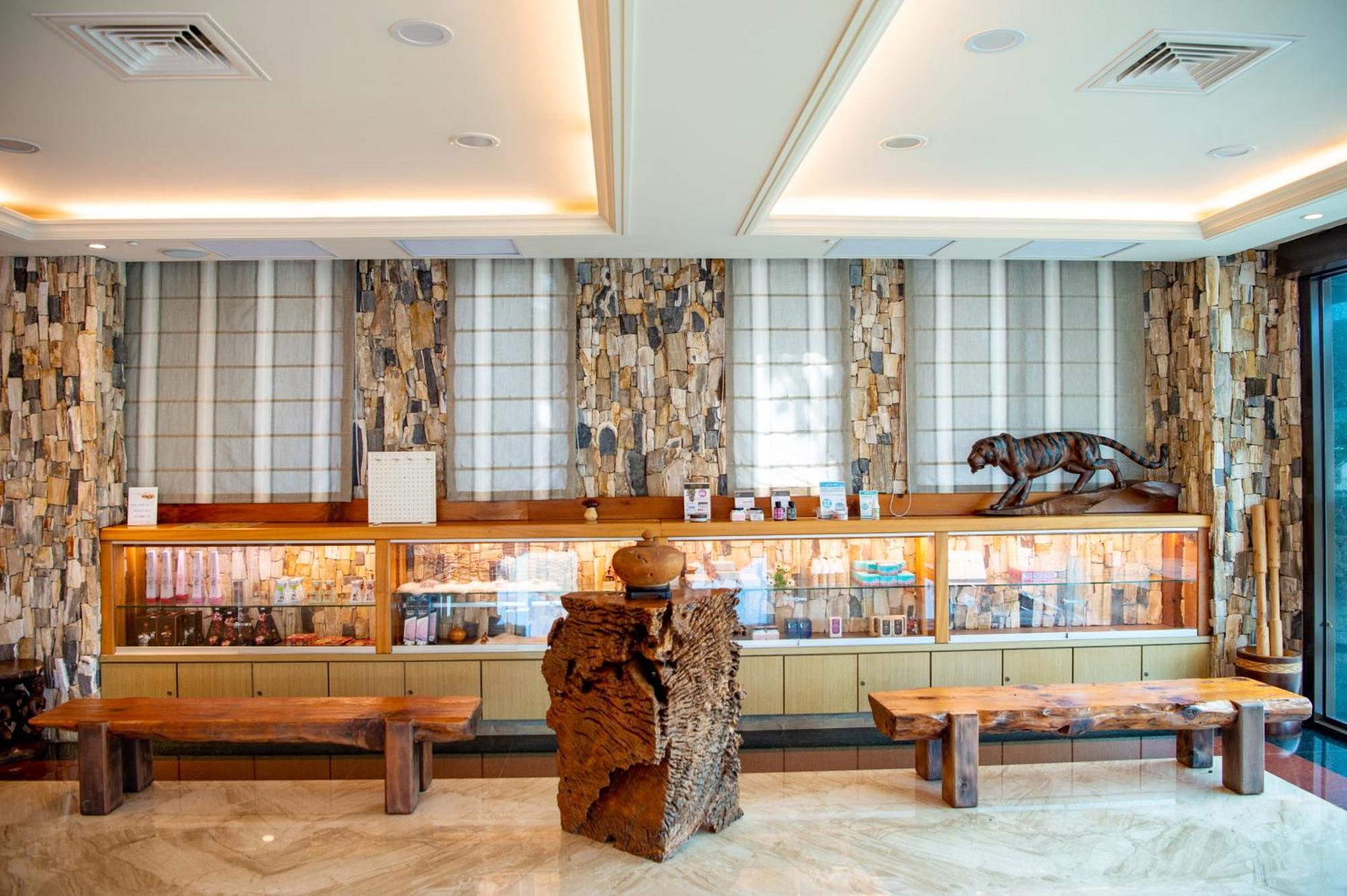 Classic Hotel Shvatan Nantou Kültér fotó